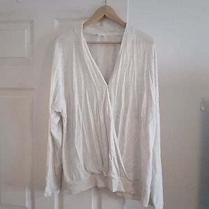 Soma wrap top